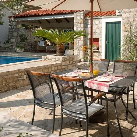 Villa Tanja *